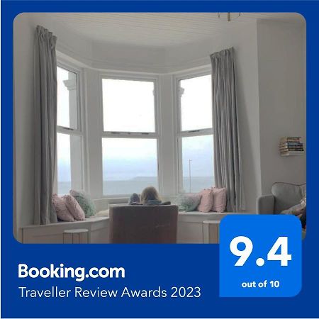 Apartamento Stunning 3 Bed Seafront Mansion Building Sleeps 6 Adults Or 8 With Kids Portrush Exterior foto