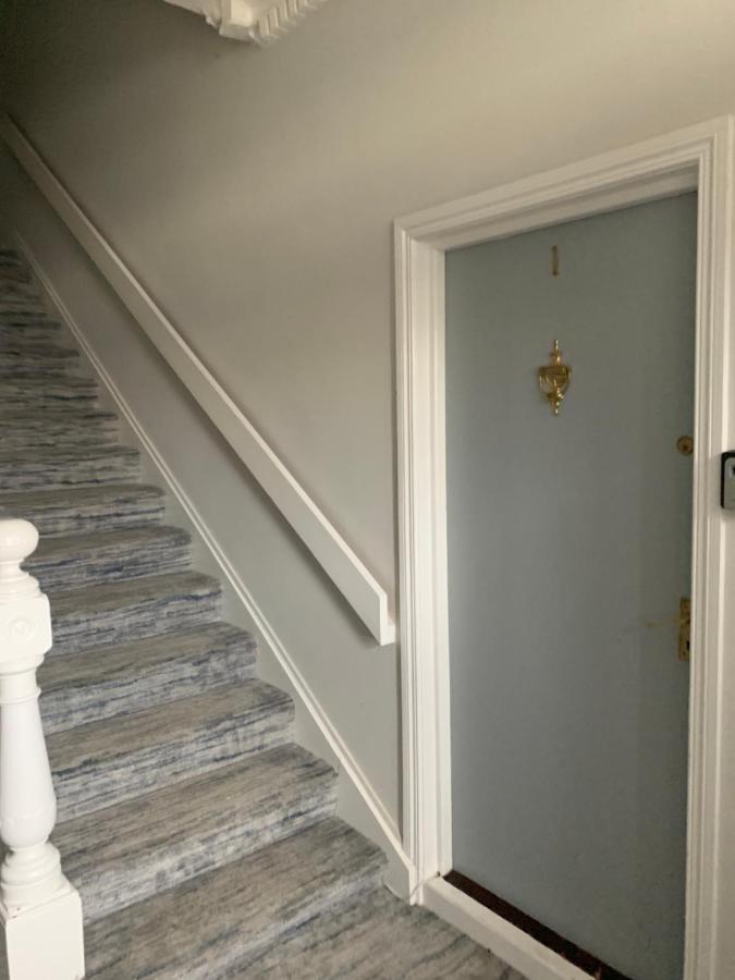 Apartamento Stunning 3 Bed Seafront Mansion Building Sleeps 6 Adults Or 8 With Kids Portrush Exterior foto