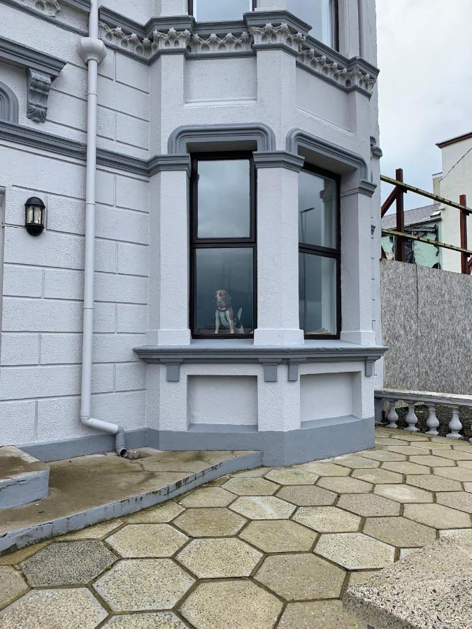 Apartamento Stunning 3 Bed Seafront Mansion Building Sleeps 6 Adults Or 8 With Kids Portrush Exterior foto