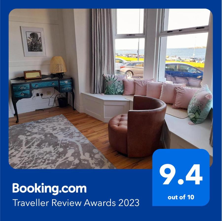 Apartamento Stunning 3 Bed Seafront Mansion Building Sleeps 6 Adults Or 8 With Kids Portrush Exterior foto